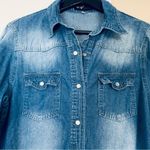 Women's Pearl Button Photo 3