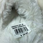 Bridesmaid‎ fluffy slippers women’s size XS 5/6 White Photo 3
