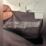 Victoria's Secret Victoria Secret Encredible Essential Legging size 2‎ Photo 2