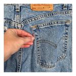 Levi's 550 Vintage Womens 16 Blue Relaxed Fit Tapered Leg Denim Medium Wash Photo 5