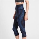 Athleta Mid-Rise Accelerate Geode Crop Zip Back Pocket Capri Legging Activewear Photo 5
