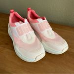 UGG  LA Flex Pink Rose Women Slip On Athletic Sneakers - Size 6.5 - like new! Photo 0