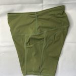 Oalka Activewear Women’s Green High Waisted Side Pocket Biker Shorts Size Small Photo 3