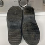 Crocs  Women’s Neria Pro ll Clogs Slip Resistant Size 8 Black Multi Floral Photo 3