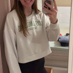 Forever 21 Cropped crewneck Photo 0