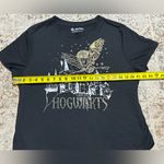 WIZARDING WORLD of HARRY POTTER Hogwarts black & gold T Photo 4