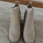 DV by Dolce Vit NWT a Gerdy bootie Photo 0