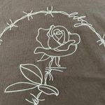 HONOR THE GIFT Embroidered Rose & Barb Wire Brown Cream Shirt Sz S Relaxed NWT Photo 2