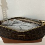 Calvin Klein Crossbody Photo 3