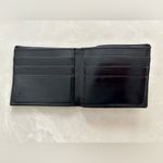 Gucci AUTHENTIC Grey and Black Fold Wallet Photo 3