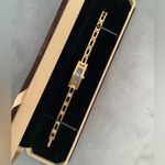 Gucci Ladies  dressy GOLD TONE Watch🔥🔥 Photo 3