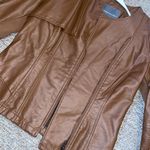 Kate & Mallory  Photo 4