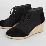 Toms New Desert Canvas Espadrille Black Lace Up Wedge Size 9.5 Photo 0