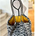 KAVU Poser Yoga Tote Black & White Tribal Print Design Photo 1