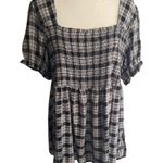 Davi & Dani NWOT--WOMENS PLAID SMOCKED BABYDOLL TOP-SIZE 3X Adorable black, brown and white smocked babydoll top, short puff sleeves, super lightweight, 100% rayon Measurements: Bust: armpit to armpit 19-26 inches  Length: shoulder seam to bottom 29 inches  Photo 0