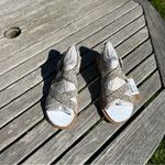 Toms New with tags womens Sicily macadamia mini cheeta print suede sandal size 6 Photo 2