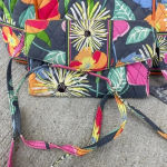 Vera Bradley Jazzy Blooms Purse Handbag Leather Handle Kiss Lock Closure Wallet Photo 6