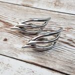 Vintage Clip On Earrings Photo 1