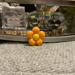 Shooter, orange, daisy Orange Photo 0