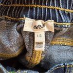 Aerie Women’s  Daydream medium wash very oversized Bermuda jean shorts Large Photo 2