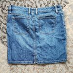 L.L. Bean Favorite Fit Classic Denim Pencil Skirt Blue 12 Petite Size 12P Photo 4