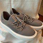 J SLIDES PLATFORM Lace Up Mesh Knit Breathable Sneaker  size 7.5 Photo 1