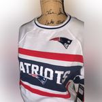 NFL NWT  New England Patriots Womens Fleece Striped Sweatshirt Sweater Pullover M Photo 2