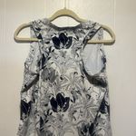 Gorgeous floral athletic top Blue Size XL Photo 2