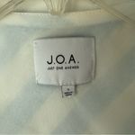 J.O.A. Blue & White Stripe Tie Front Crop Tank S Photo 1