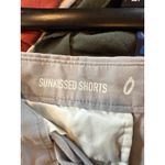 Gap  Sunkissed Shorts Women's Light Gray Khakis Flat Front Cotton Blend Size 0 Photo 2