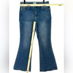 Abound  Women’s Flared Leg‎ Medium Wash Cotton Blend Stretch Jeans Pants Size 31 Photo 3