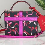 Kate Spade  Wrapping Party Ribbons Gift Box Leather Crossbody Handbag Purse NWT Photo 2