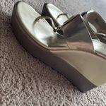 BCBGeneration Gold wedges Photo 2