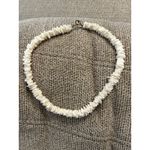 Vintage y2k 15” puka shell Necklace White Photo 1