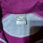 Nike Women's Purple Full Zip Jacket medium fitted Photo 2