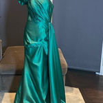 Women’s Green One Shoulder Full Length Mermaid Fit Formal Dress Size 6 Green Photo 0