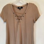 Lulu’s top Tan Photo 0