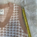 Abercrombie & Fitch Houndstooth Sweater Vest Women's Small Tan Oversized Photo 8