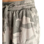 Hollister  Camo Ultra High Rise Green Jogger Casual Camouflage Pants ~ Women's XS Photo 1