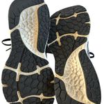 New Balance  Women's Fresh Foam 880v10 Running Shoes Black Photo 5