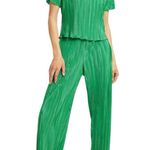 Good American NWT Kelly Green Satin Plisse Pleated Top Sz 00/0 Photo 1