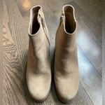 Vince Camuto chunky heel suede Chelsea style boots women’s size 7.5 Photo 1