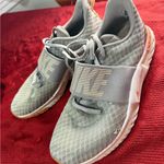 Nike Women’s size 8.5  Light Gray Sneakers Photo 0
