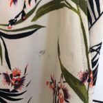 Ann Taylor  petites floral orchid leaf pants‎ Photo 2