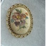West Germany floral print surgar glass brooch Purple Photo 1