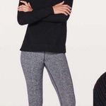 Lululemon Warm and Restore 100% merino wool sweater Size 6 Black Photo 2