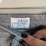 Gap 1969 Gray Sexy Boyfriend Hepburn Denim Shorts Photo 4