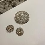 Vintage Gold Tone Large Brooch Pin & Clip Earrings Set Photo 4