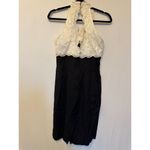 Vintage Scott McClintock Stunning Lace Dress with Broach and Pearl Detail Size 6 White Photo 3