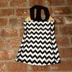 Lululemon Scoop Neck Tank in the "Arrow Chevron Polar Cream Black" pattern sz 6 Photo 7